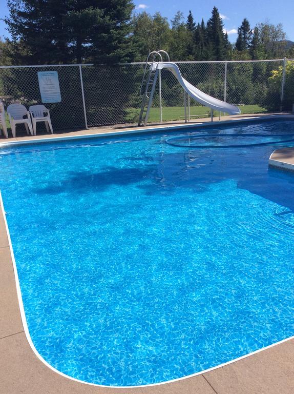Camping Le 4 Chemins L'Anse-Saint-Jean Room photo